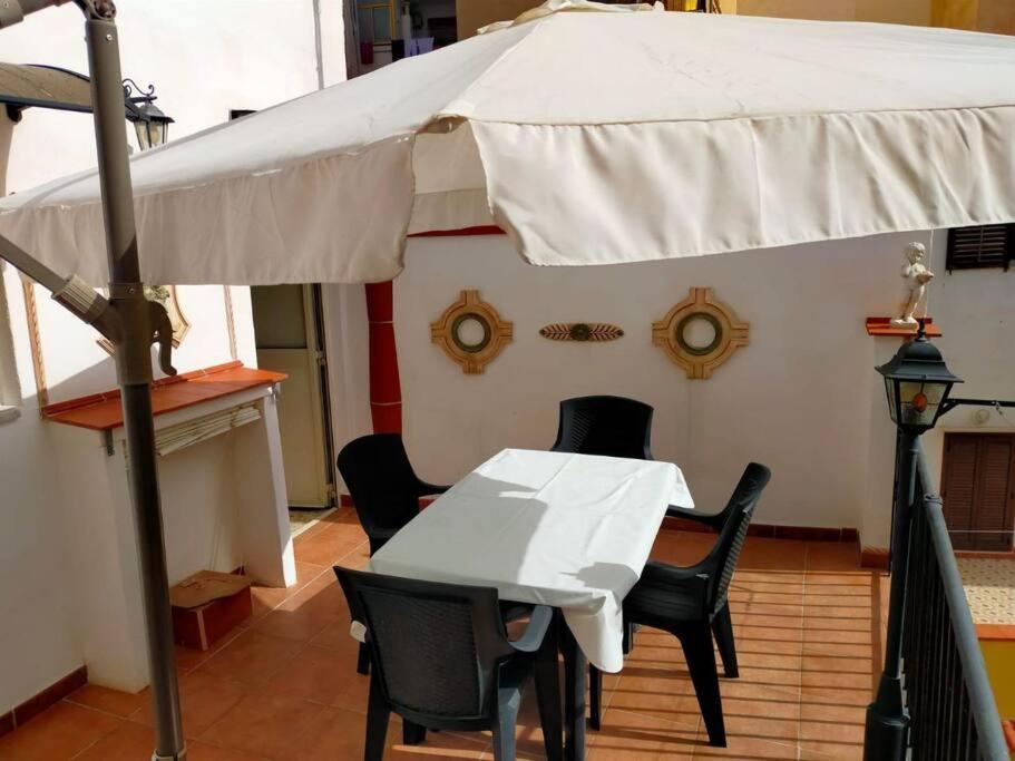 Casa Vacanza "Il Cortiletto" Sciacca Exteriör bild